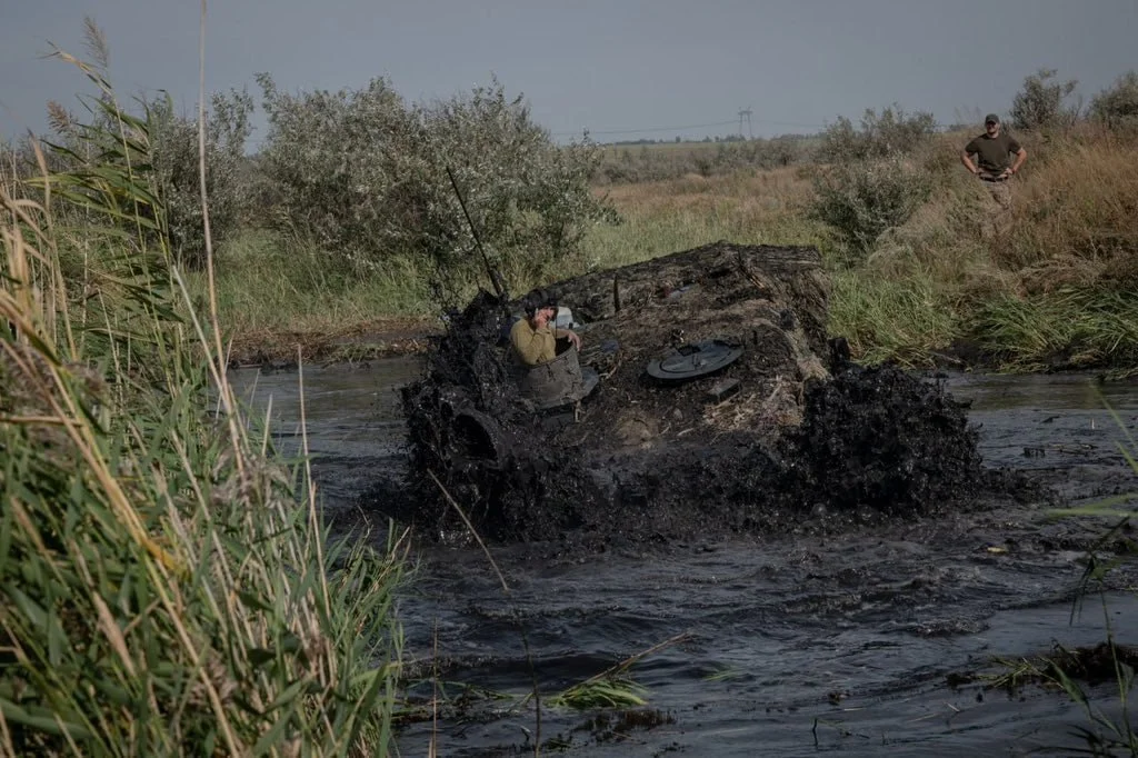 Leopard 2a4 of the 33rd brigade near Pokrovsk.